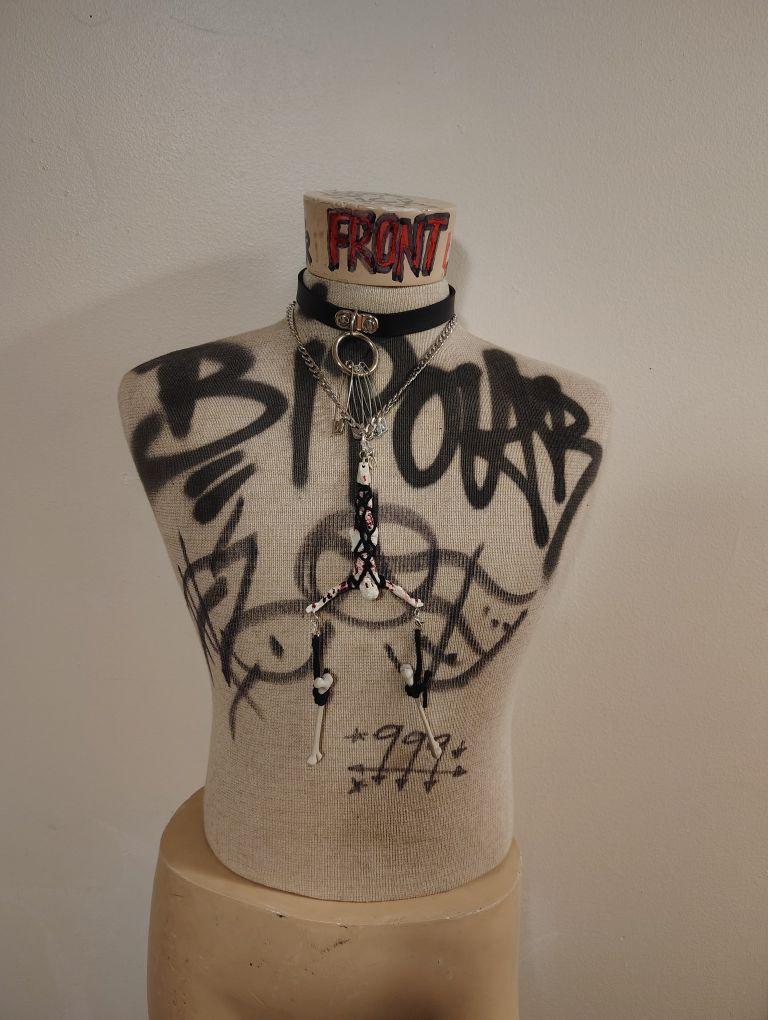 DIY INTERCHANGEABLE BONDAGE JESUS NECKLACE (stainless steel chain)