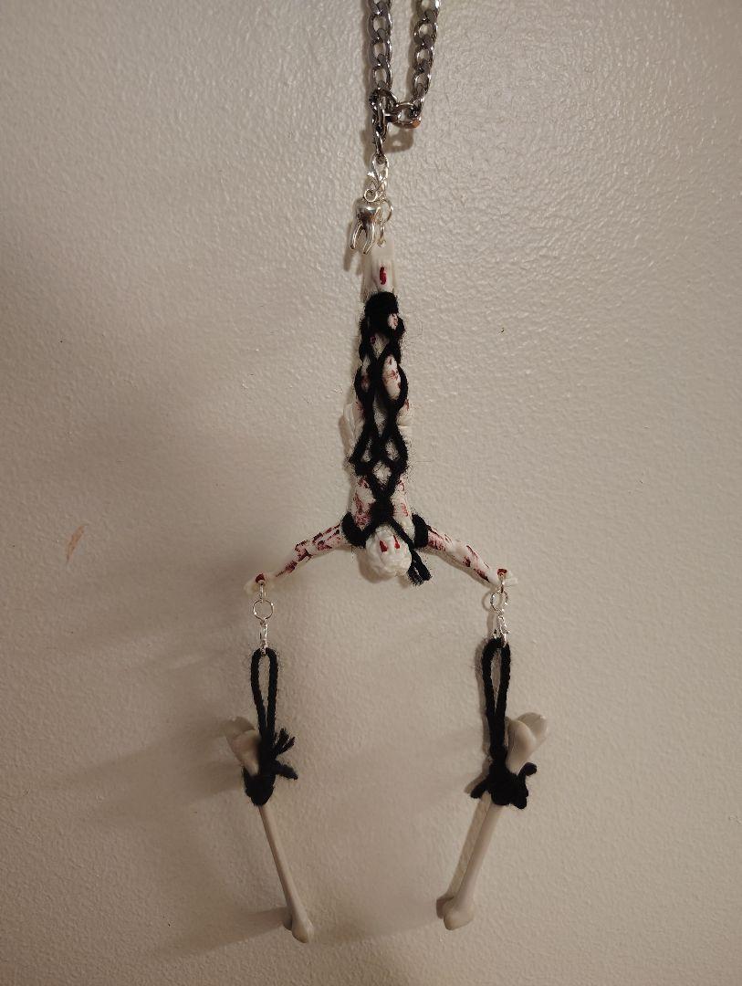 DIY INTERCHANGEABLE BONDAGE JESUS NECKLACE (stainless steel chain)