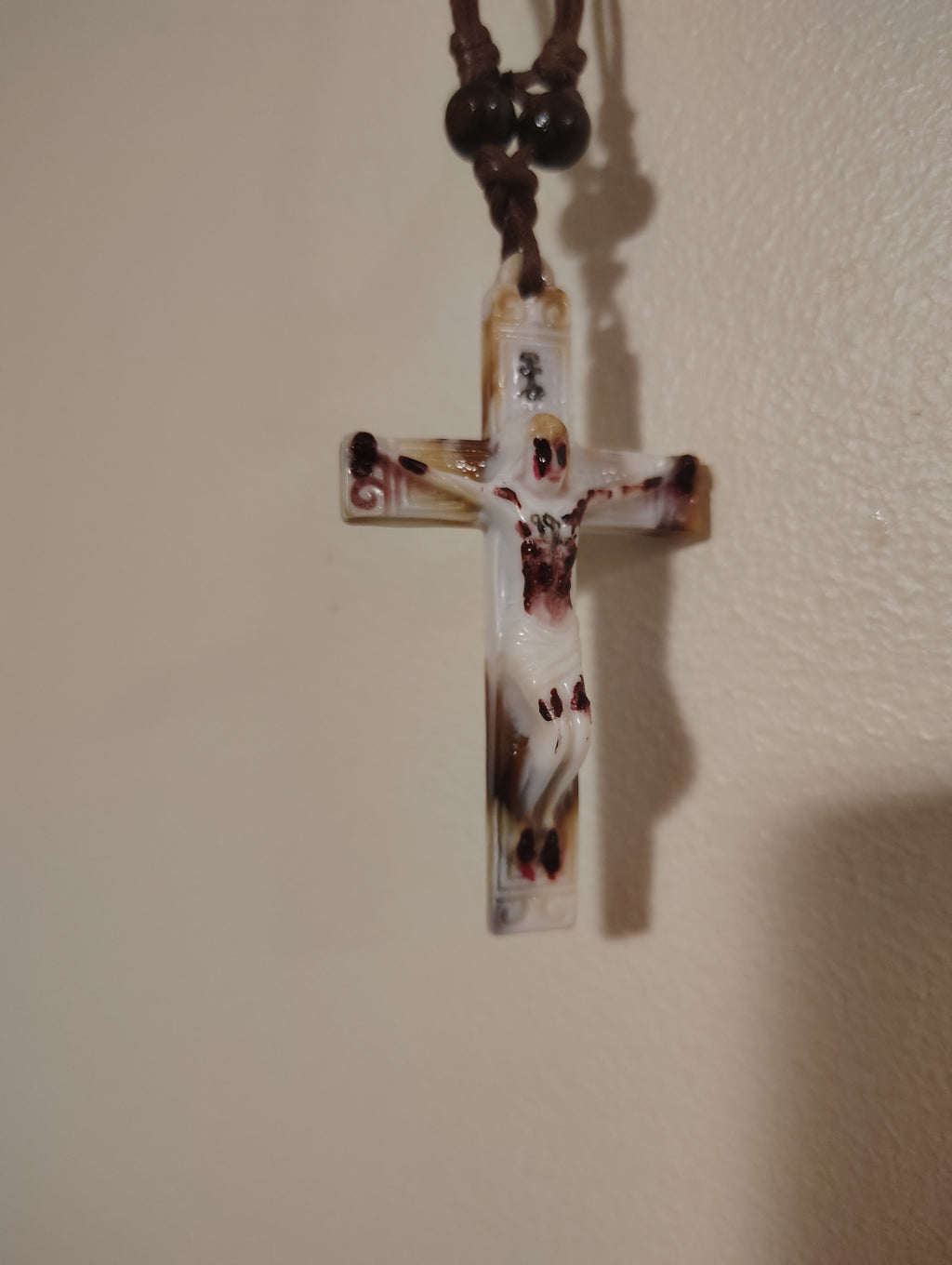 MARY'S SILENCE NECKLACE (Marble crying Jesus 999)