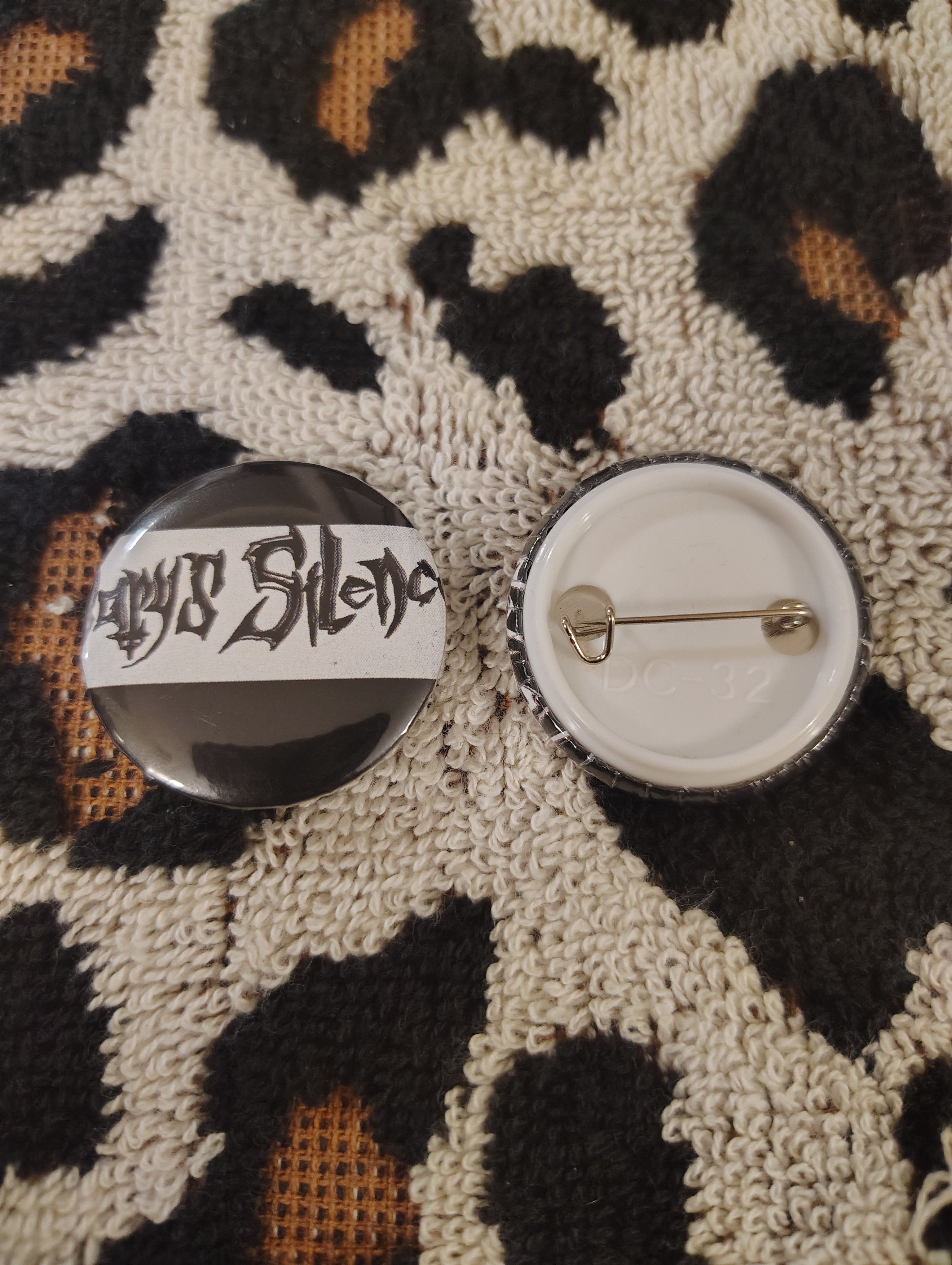 MARY'S SILENCE LOGO PIN (black and white, 1.5inch)