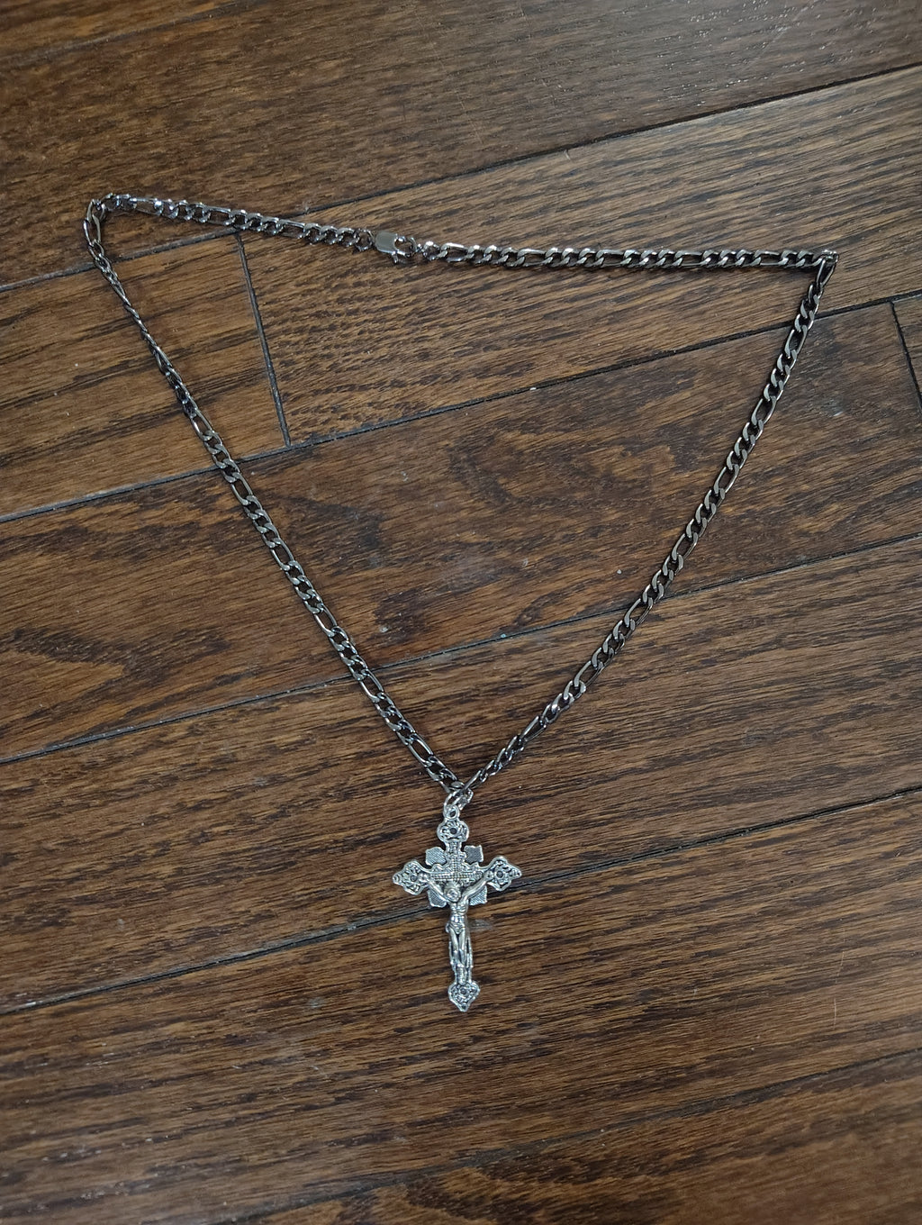 DIY crucifix necklace