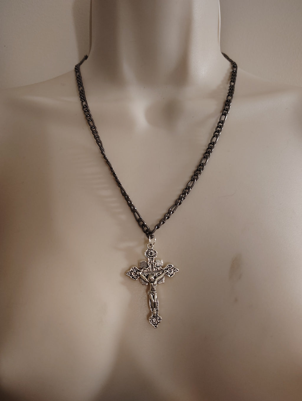 DIY crucifix necklace