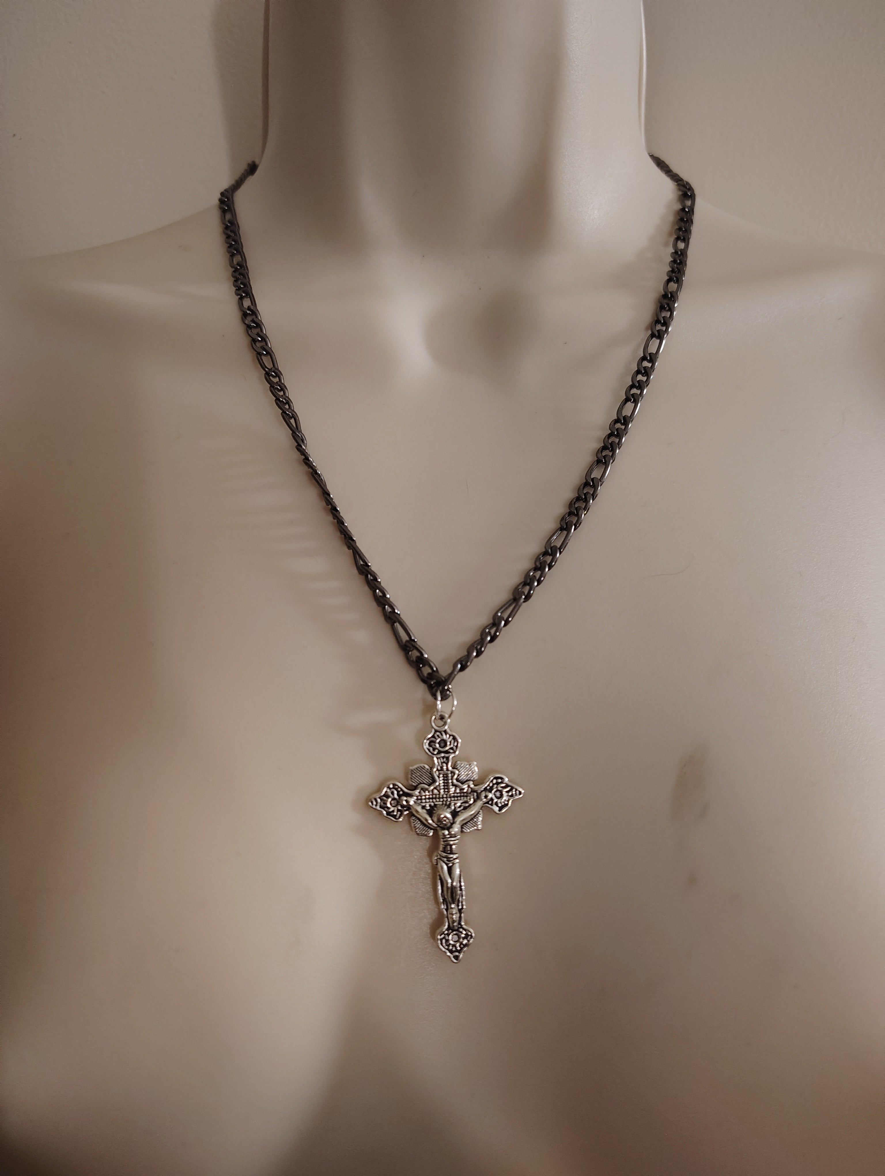 DIY crucifix necklace