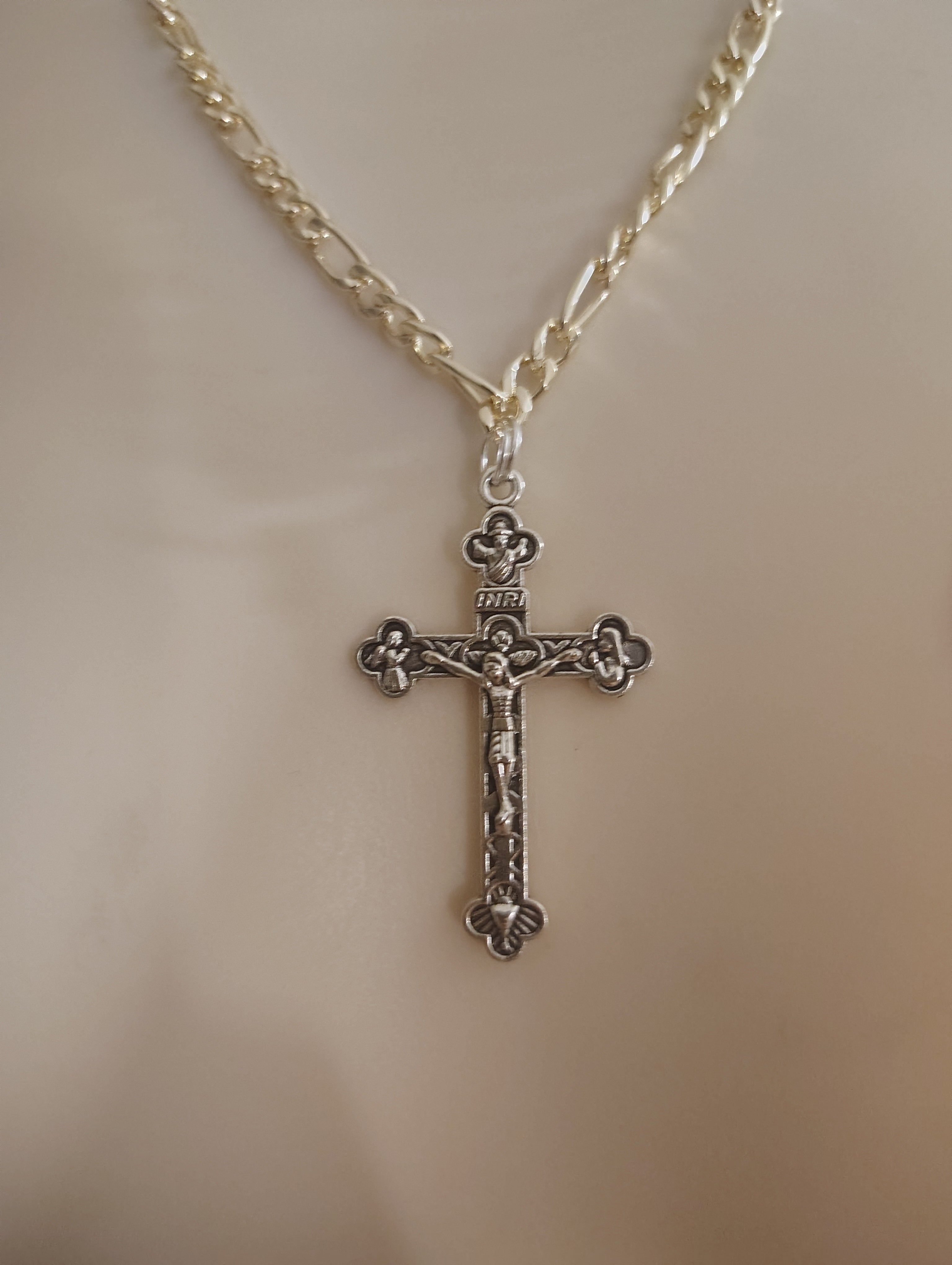 DIY Crucifix necklace (upcycled cross)