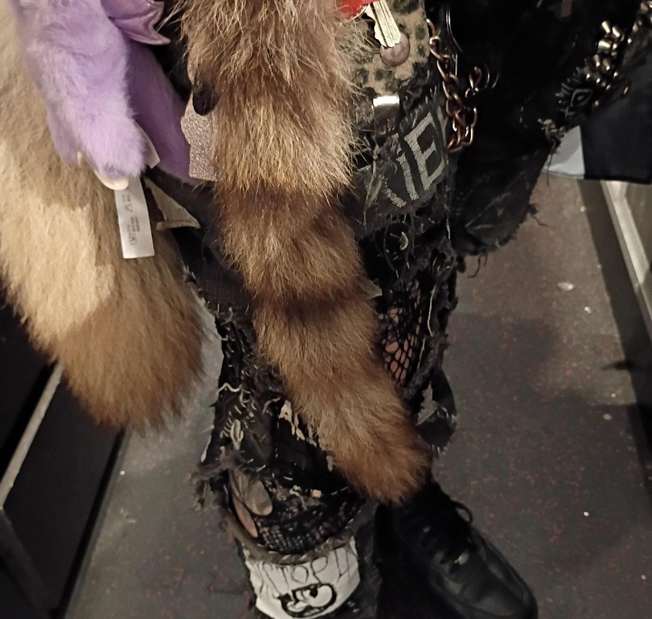 RACCOON TAIL KEYCHAIN