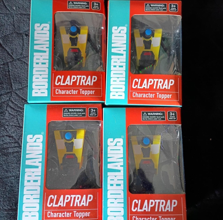 BORDERLANDS CLAPTRAP CHARACTER TOPPER