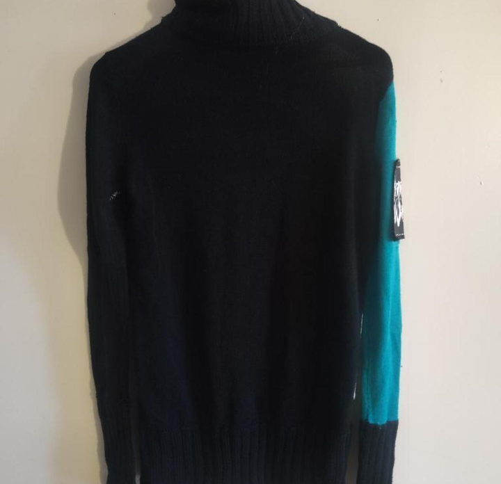 DIY MOTIONLESS IN WHITE TURTLENECK SWEATER