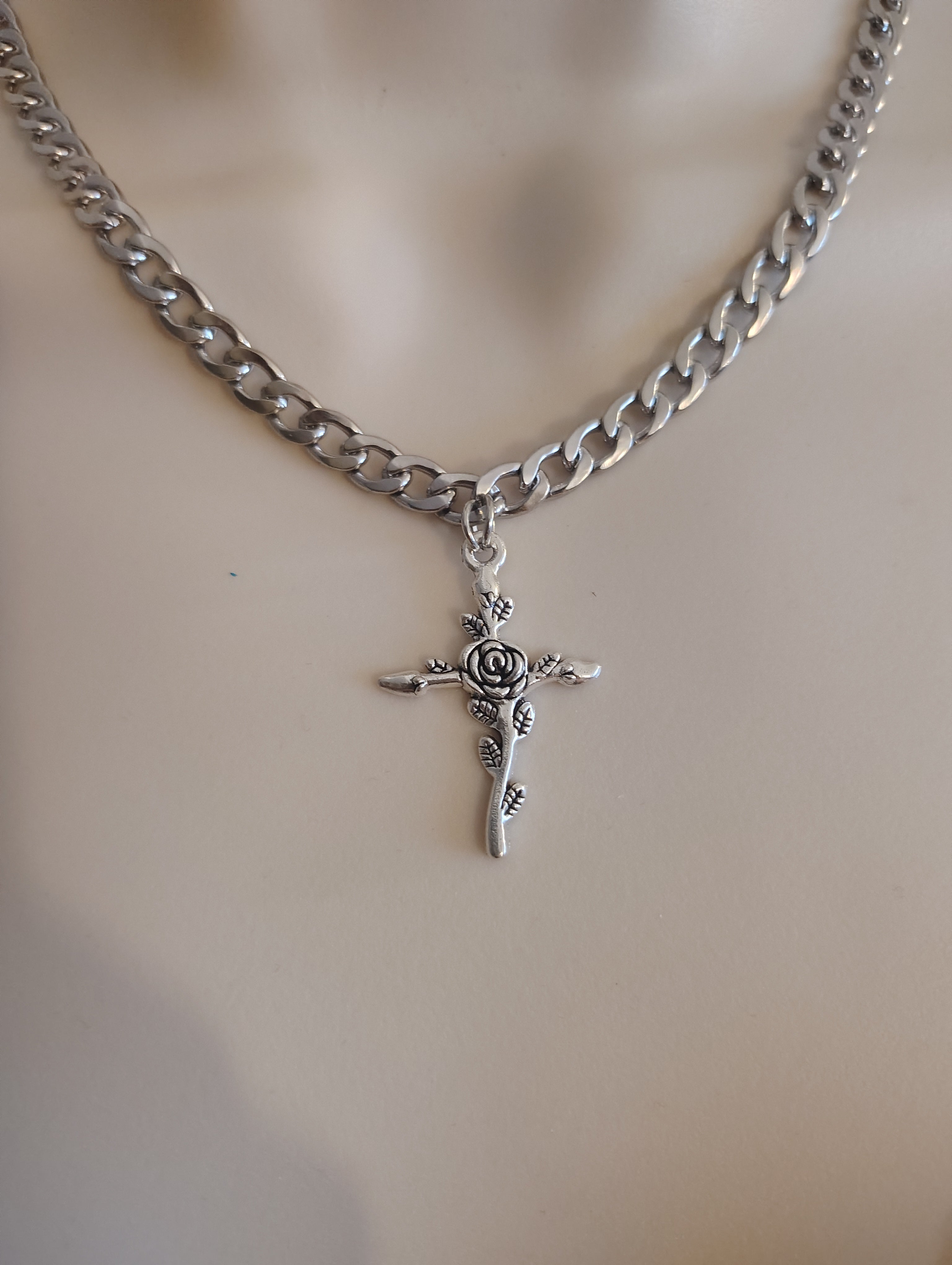 DIY upcycled flower crucifix necklace w. Stainless steel chain
